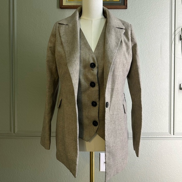 Han Queen Jackets & Blazers - Han Queen Women’s Three Piece Suit - MEDIUM